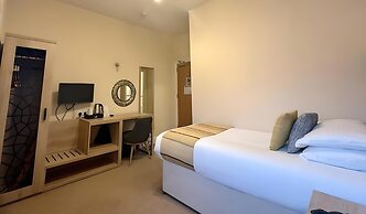 Caerwylan Hotel