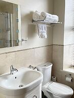 Caerwylan Hotel
