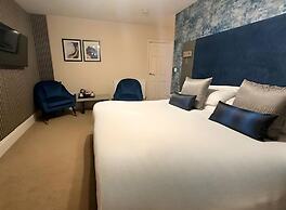 Caerwylan Hotel