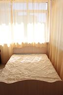 Apartment on Kamyshovaya 41, apt 2