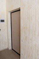 Apartment on Kamyshovaya 41, apt 2