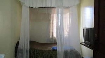 Ganjoni wananchi Hotel