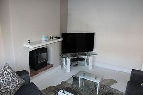 Knighton Villa by JensenLet SA