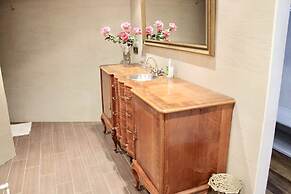 Luxury Apartment Santa Barbara Castle