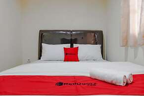 RedDoorz @ Jalan Biak Roxy Jakarta