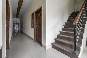 RedDoorz near Mall Panakkukang 3