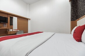 RedDoorz near Mall Panakkukang 3