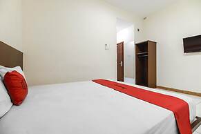 RedDoorz Plus @ Karebosi Area 2