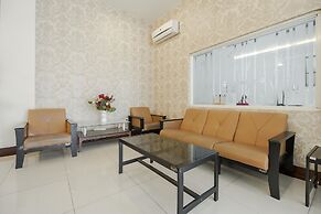 RedDoorz Plus @ Karebosi Area 2