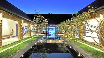 Modern Family Villa