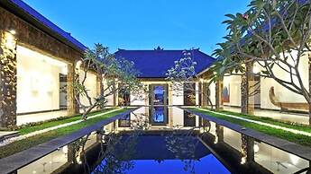 Modern Family Villa