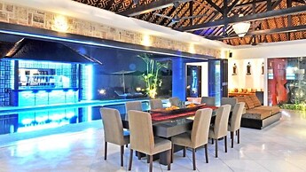 Modern Family Villa