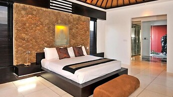 Modern Family Villa