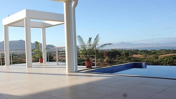 Fiji Luxury Pool Villa