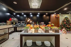 Sana Danang Beach Hotel