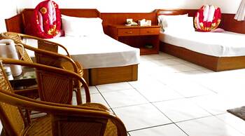 Jin Lon Hotel