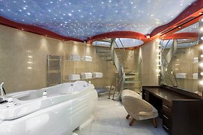 AGL Luxury Villas