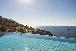 AGL Luxury Villas