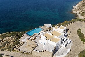 AGL Luxury Villas