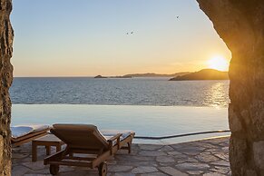 AGL Luxury Villas