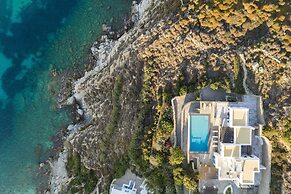 AGL Luxury Villas