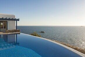 AGL Luxury Villas