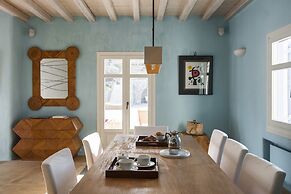 AGL Luxury Villas