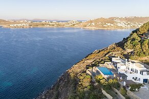 AGL Luxury Villas