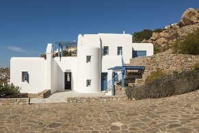 AGL Luxury Villas