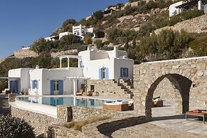 AGL Luxury Villas