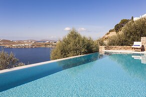 AGL Luxury Villas