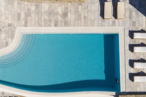 AGL Luxury Villas