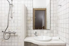 AGL Luxury Villas