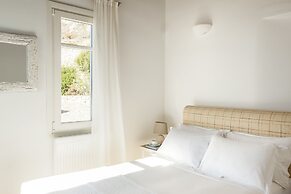 AGL Luxury Villas