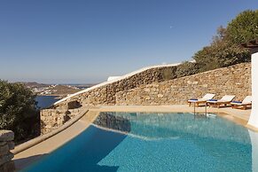 AGL Luxury Villas