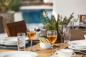 AGL Luxury Villas
