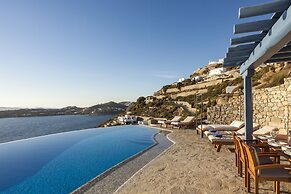AGL Luxury Villas