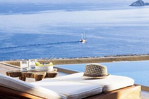 AGL Luxury Villas