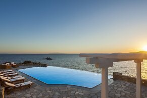 AGL Luxury Villas