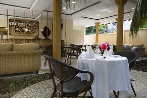 Antonio Garden Hotel