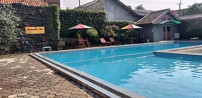 Grand Ciwareng Inn