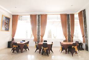 Grand Ciwareng Inn