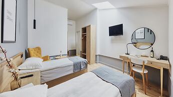Wine & Pillow Hotel by Frapolli