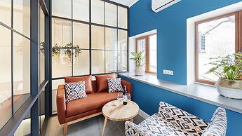 Wine & Pillow Hotel by Frapolli