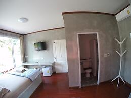 Bua Villa