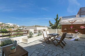Syra Suites