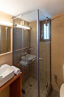 Syra Suites
