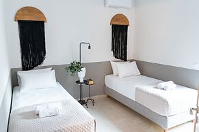 Syra Suites