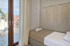 Syra Suites