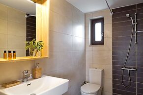 Syra Suites